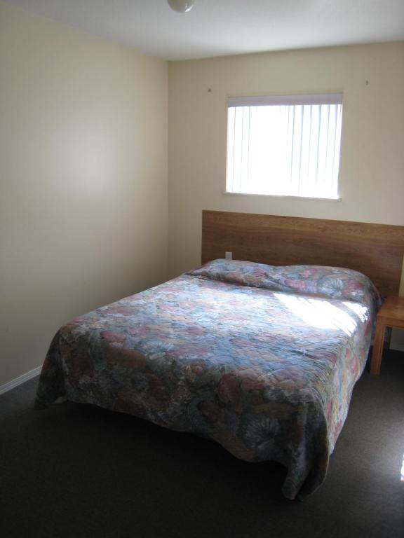 Fraser Bridge Inn And Rv Park Quesnel Rom bilde